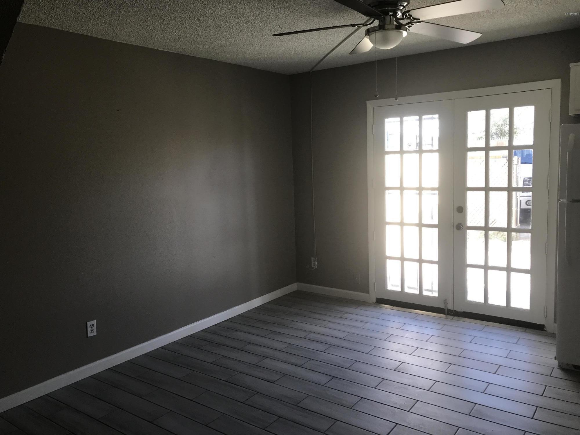 4163 South Mill Avenue Tempe, AZ 85282 - Photo 7 of 14 14785DF2-703F-482D-B7E8-B2FD3CC4E5D3