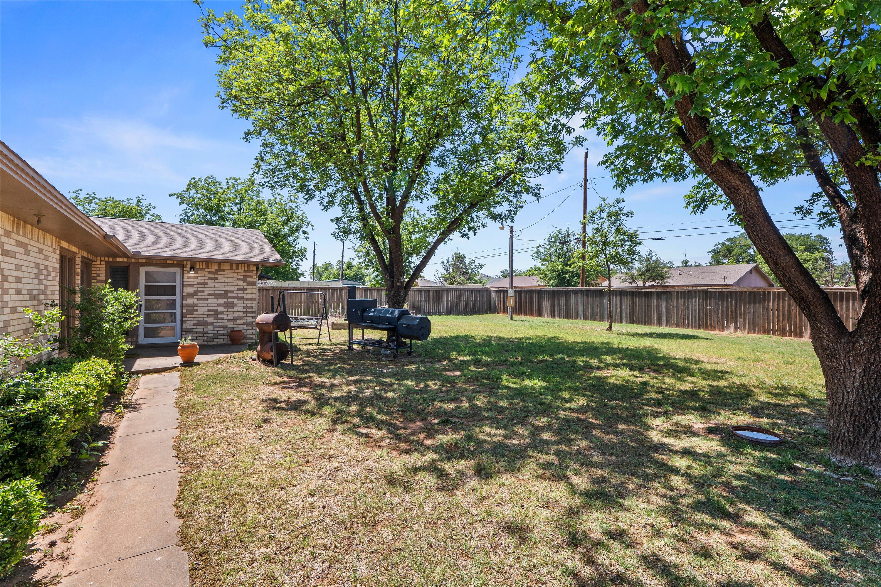 2220 South 2nd Place Lamesa, TX 79331 - Photo 16 of 20 16-2220 S 2nd Pl