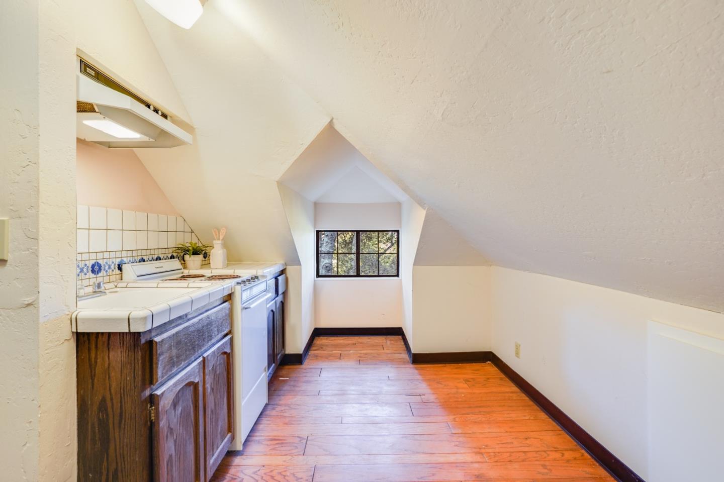 18565 Overlook Road Monte Sereno, CA 95030 - Photo 53 of 72