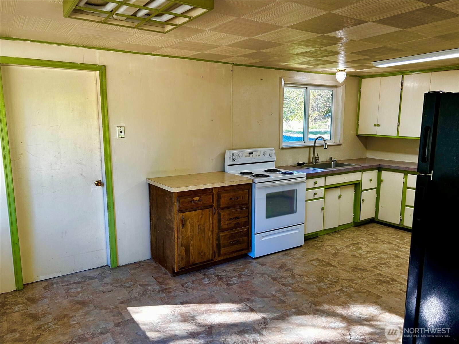 1800 Monroe Road Port Angeles, WA 98362 - Photo 24 of 38 Gallery Image 24