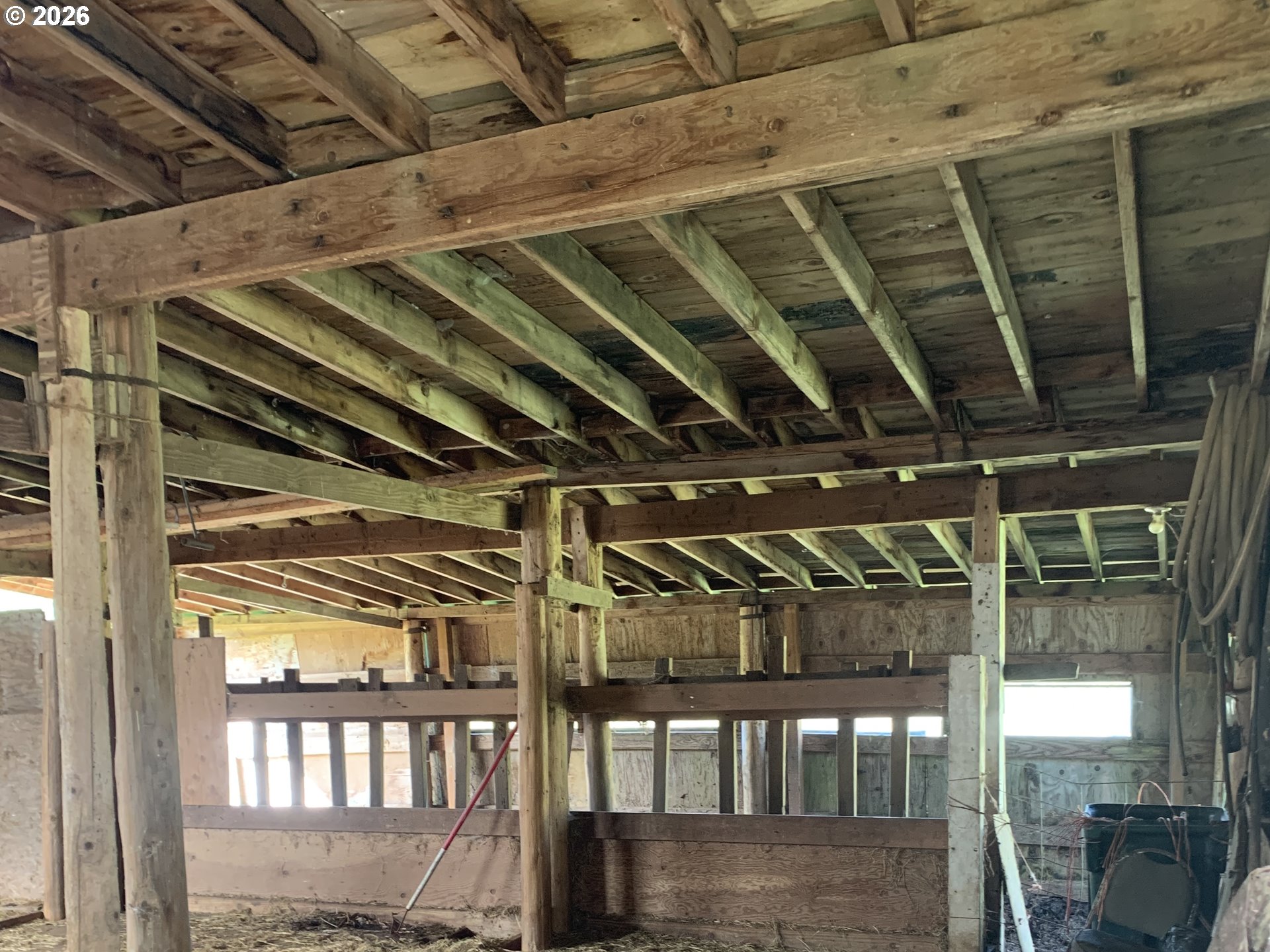 54885 Arago-Fishtrap Road Myrtle Point, OR 97458 - Photo 7 of 10 a view of entryway