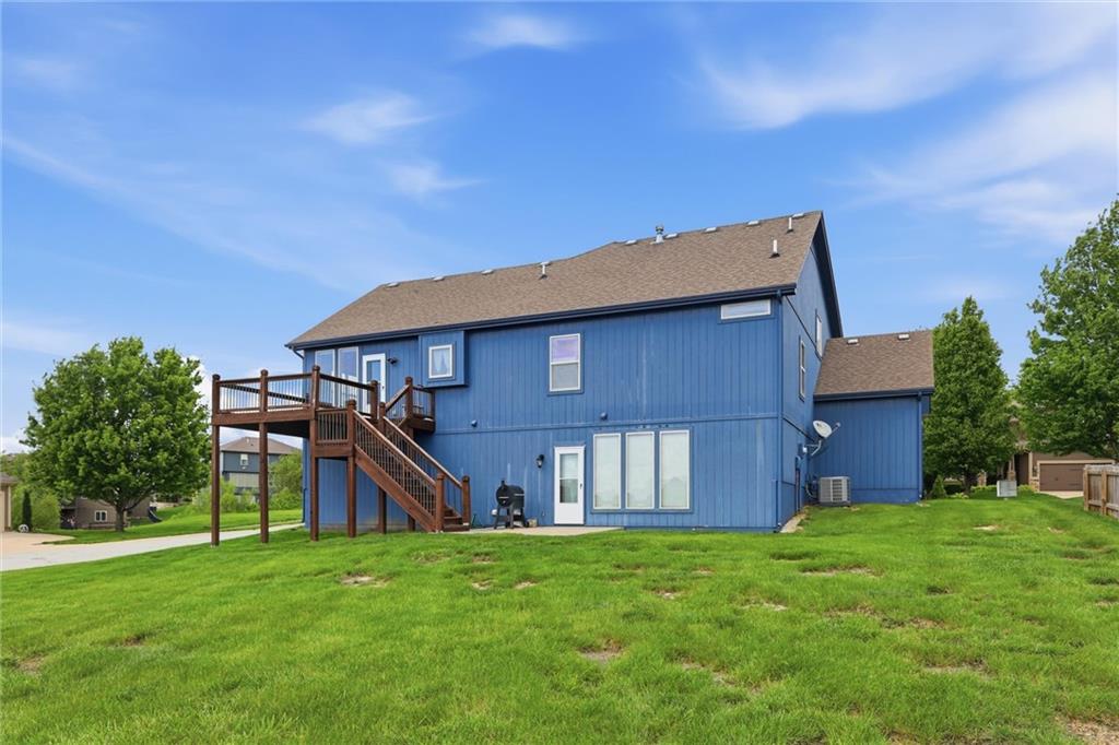 1217 Hampton Drive Raymore, MO 64083 - Photo 36 of 43