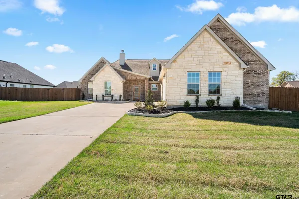 $2,400 | 1000 Stone Hill Street, Mount Pleasant, TX 75455