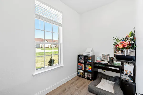 $2,400 | 1000 Stone Hill Street, Mount Pleasant, TX 75455