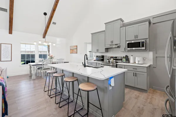 $2,300 | 1000 Stone Hill Street, Mount Pleasant, TX 75455