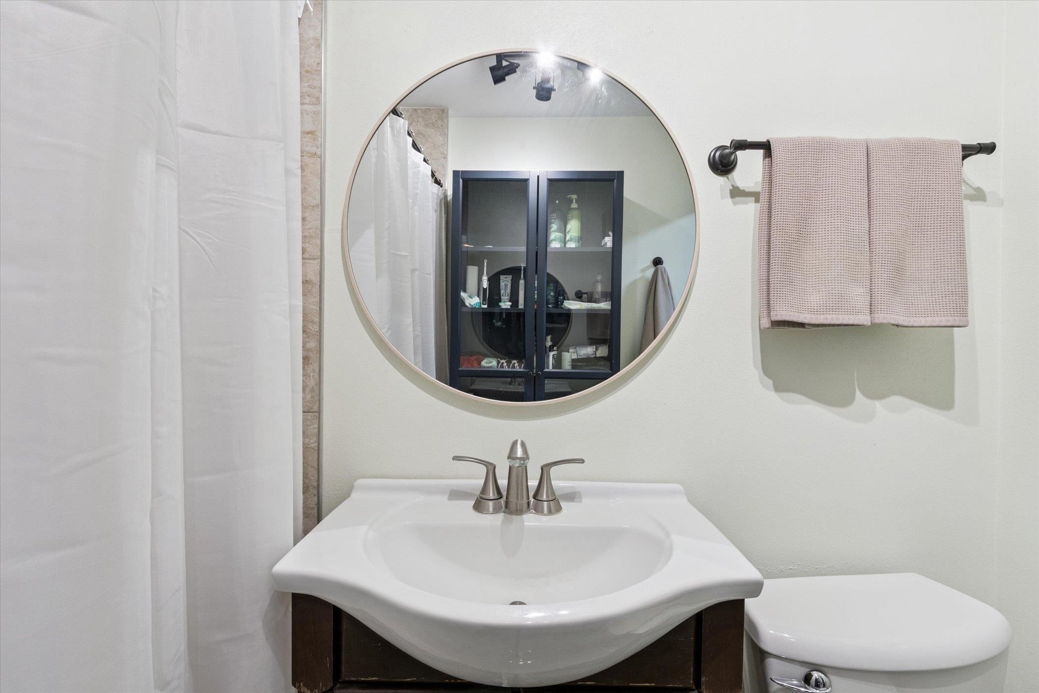 4884 Guilford Road Rockford, IL 61107 - Photo 16 of 33 Gallery Image 16