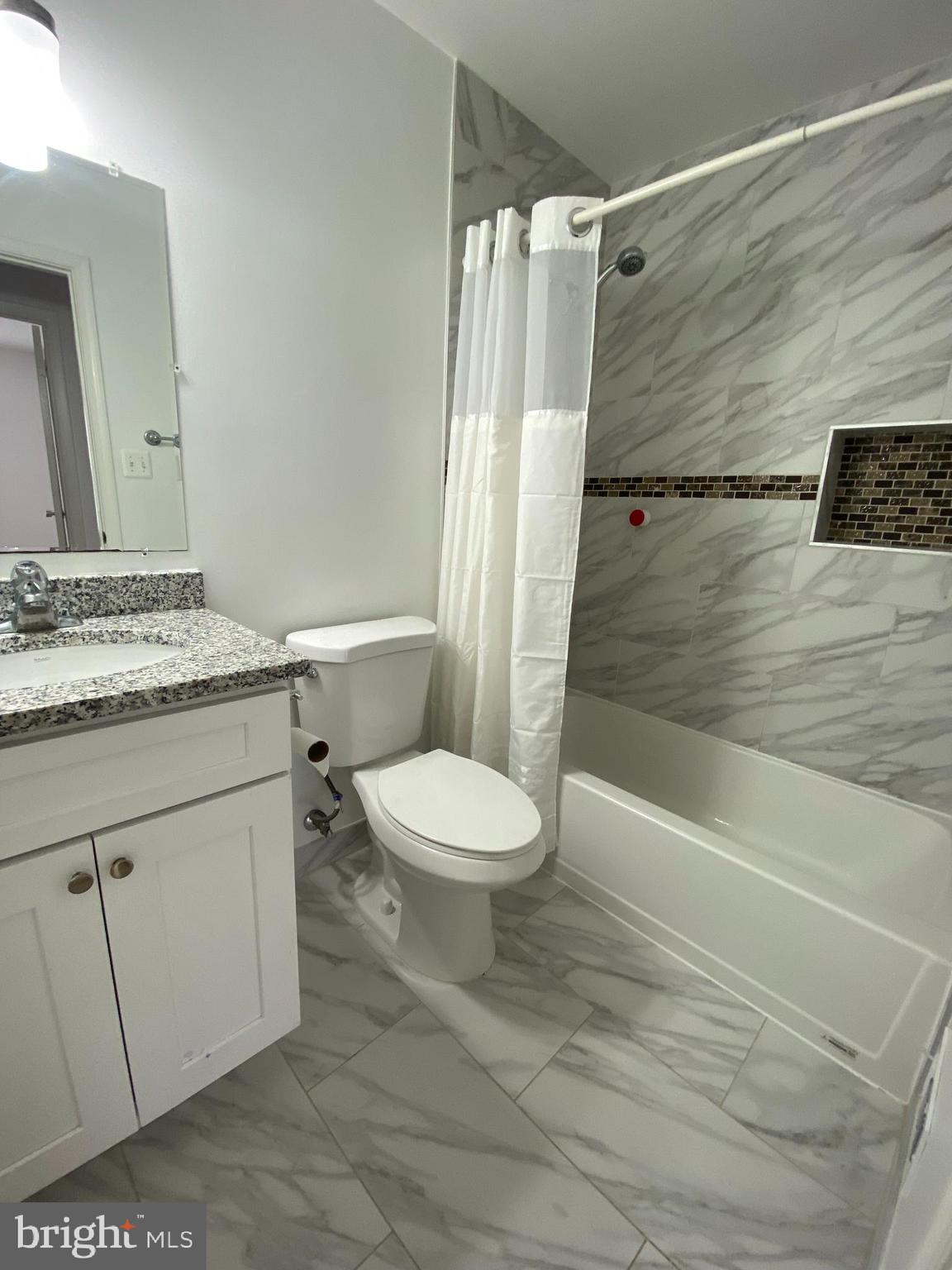 8900 Shamrock Court Springfield, VA 22152 - Photo 12 of 19 2nd Level Hallway Bathroom