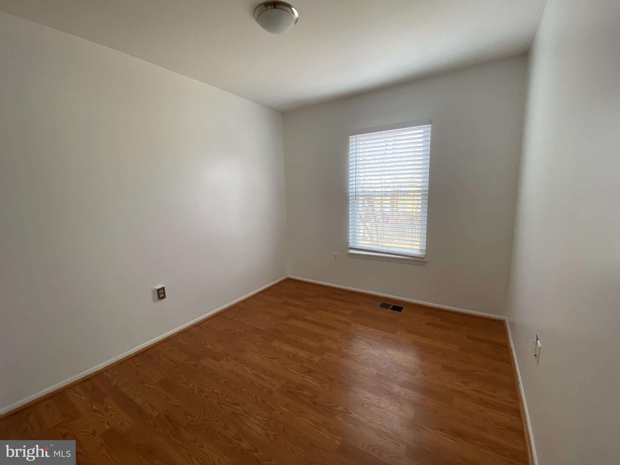 8900 Shamrock Court Springfield, VA 22152 - Photo 13 of 19 3rd Bedroom