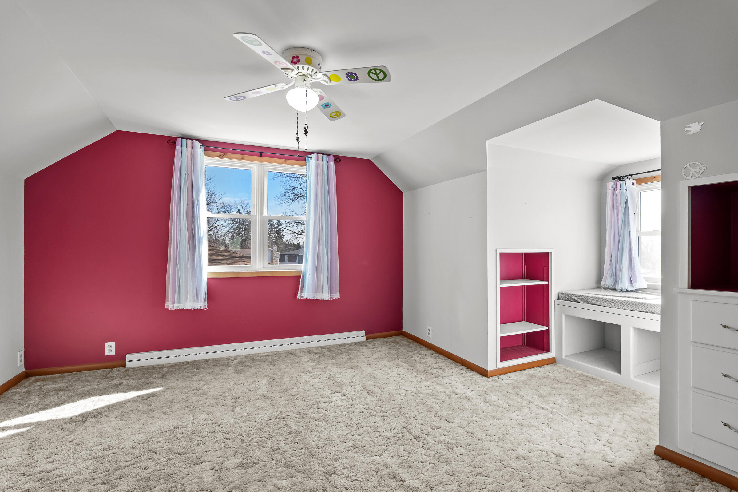 2014 Markham Street Manitowoc, WI 54220 - Photo 21 of 44 Upper Level Bedroom 3