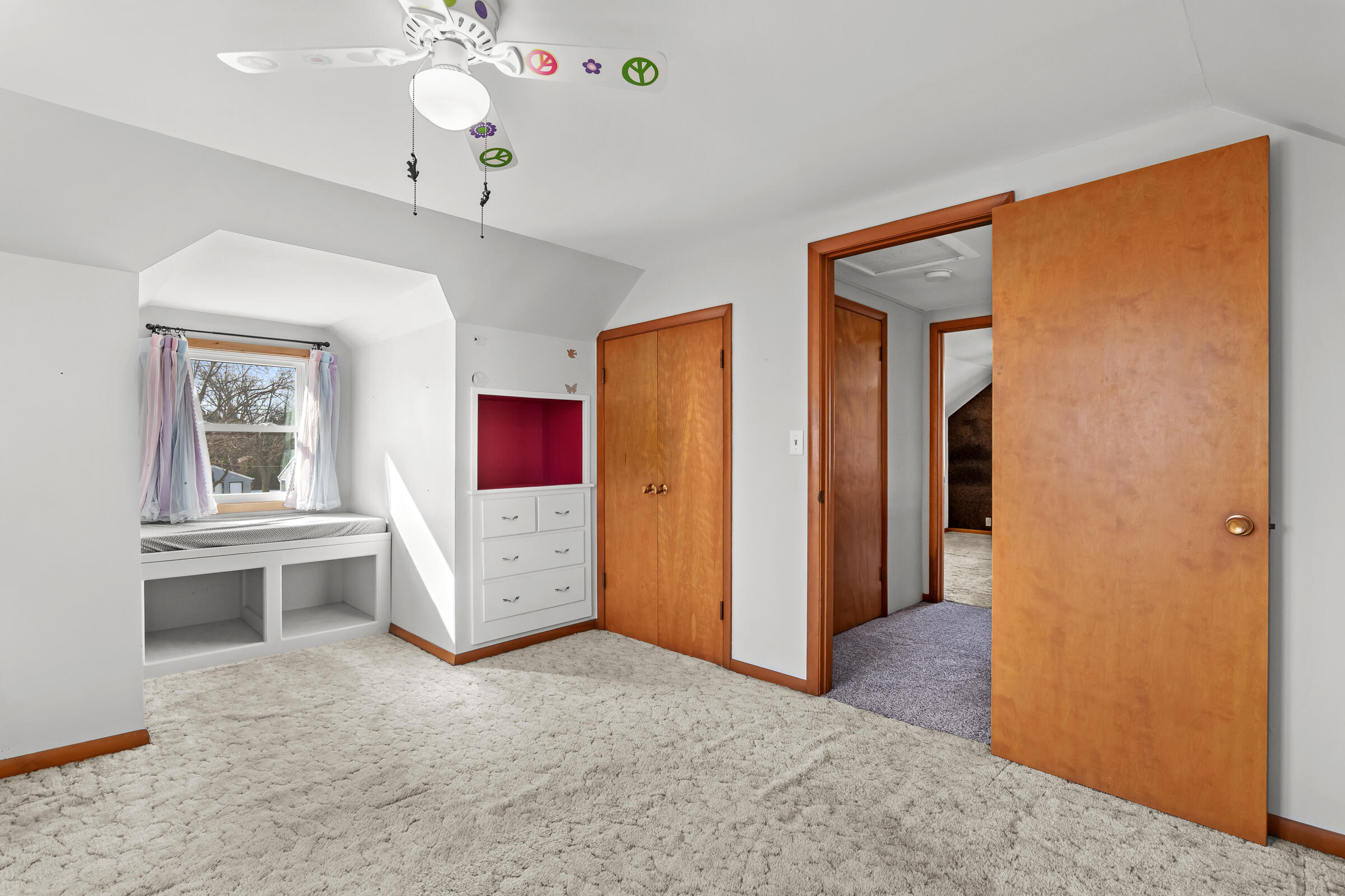 2014 Markham Street Manitowoc, WI 54220 - Photo 22 of 44 Upper Level Bedroom 3