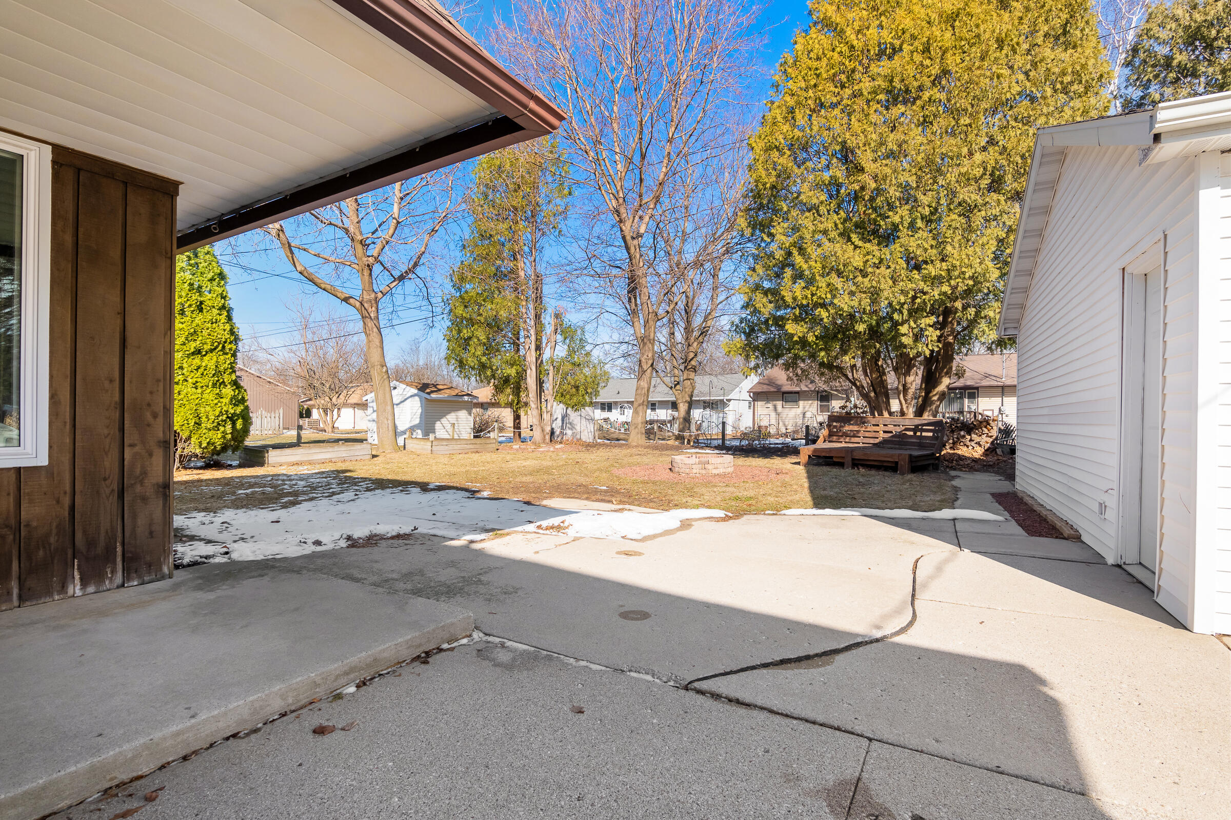 2014 Markham Street Manitowoc, WI 54220 - Photo 34 of 44 Patio to Yard