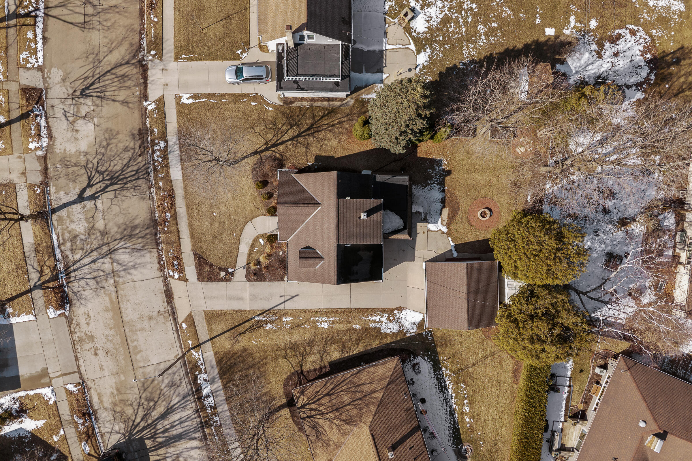 2014 Markham Street Manitowoc, WI 54220 - Photo 37 of 44 Property Overview