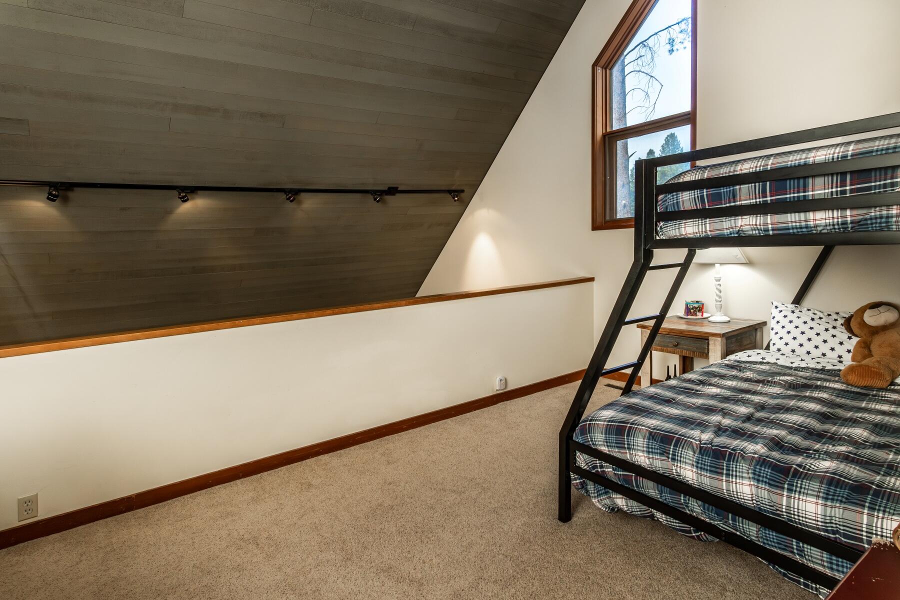 57313 Overlook Road, Unit 24 Sunriver, OR 97707 - Photo 19 of 38 batch_57313 Overlook Dr, Sunriver-22