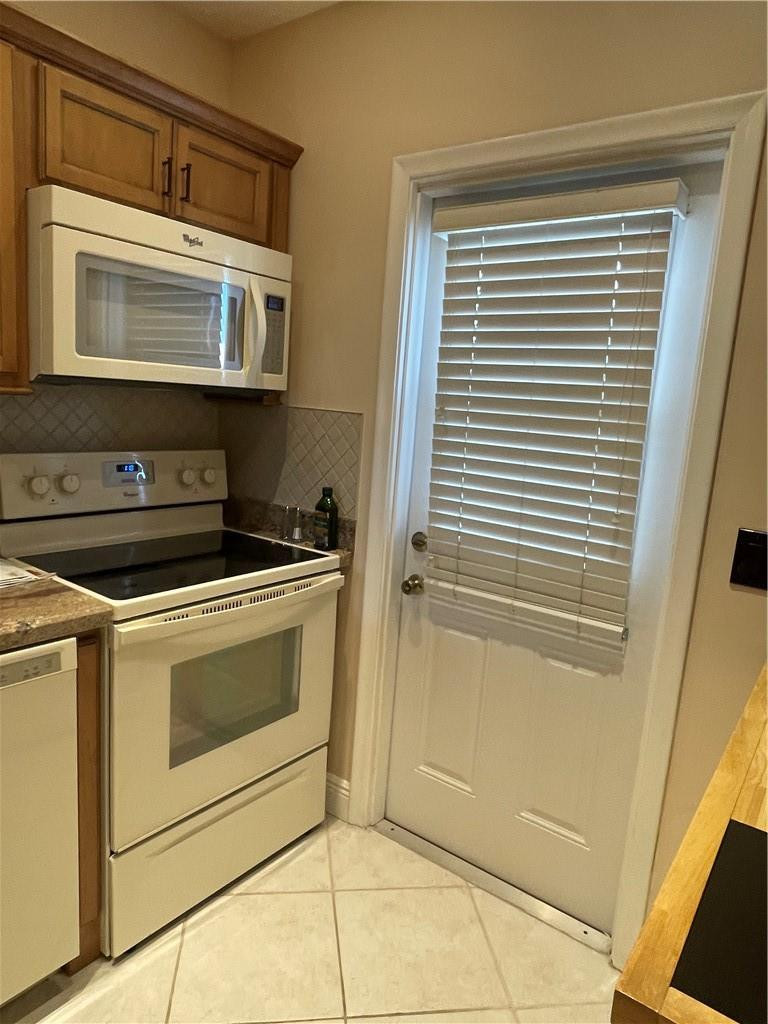 400 Northeast 20th Street, Unit C307 Boca Raton, FL 33431 - Photo 3 of 16 Photo 4
