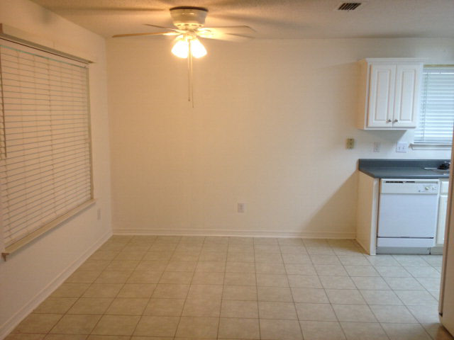 426 Dumoine Drive Foley, AL 36535 - Photo 5 of 10