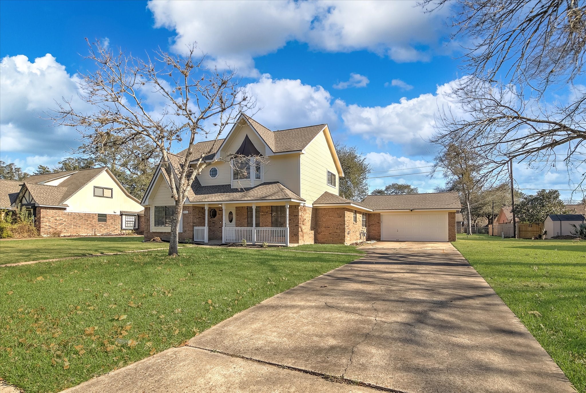 216 Any Way Street Lake Jackson, TX 77566 - Photo 5 of 49