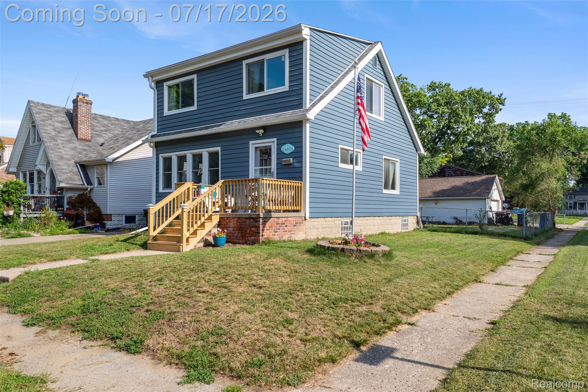 34604 Chestnut Street Wayne, MI 48184 - Photo 1 of 35 008.jpg