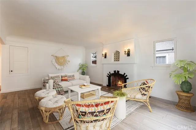 $1,399,999 | 100 West Tremont Street, Pasadena, CA 91103