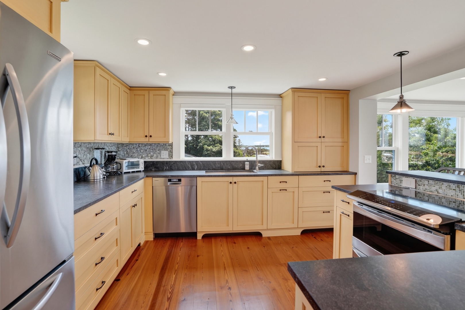 26 Harbor Hill Road Chilmark, MA 02535 - Photo 15 of 40 Kitchen