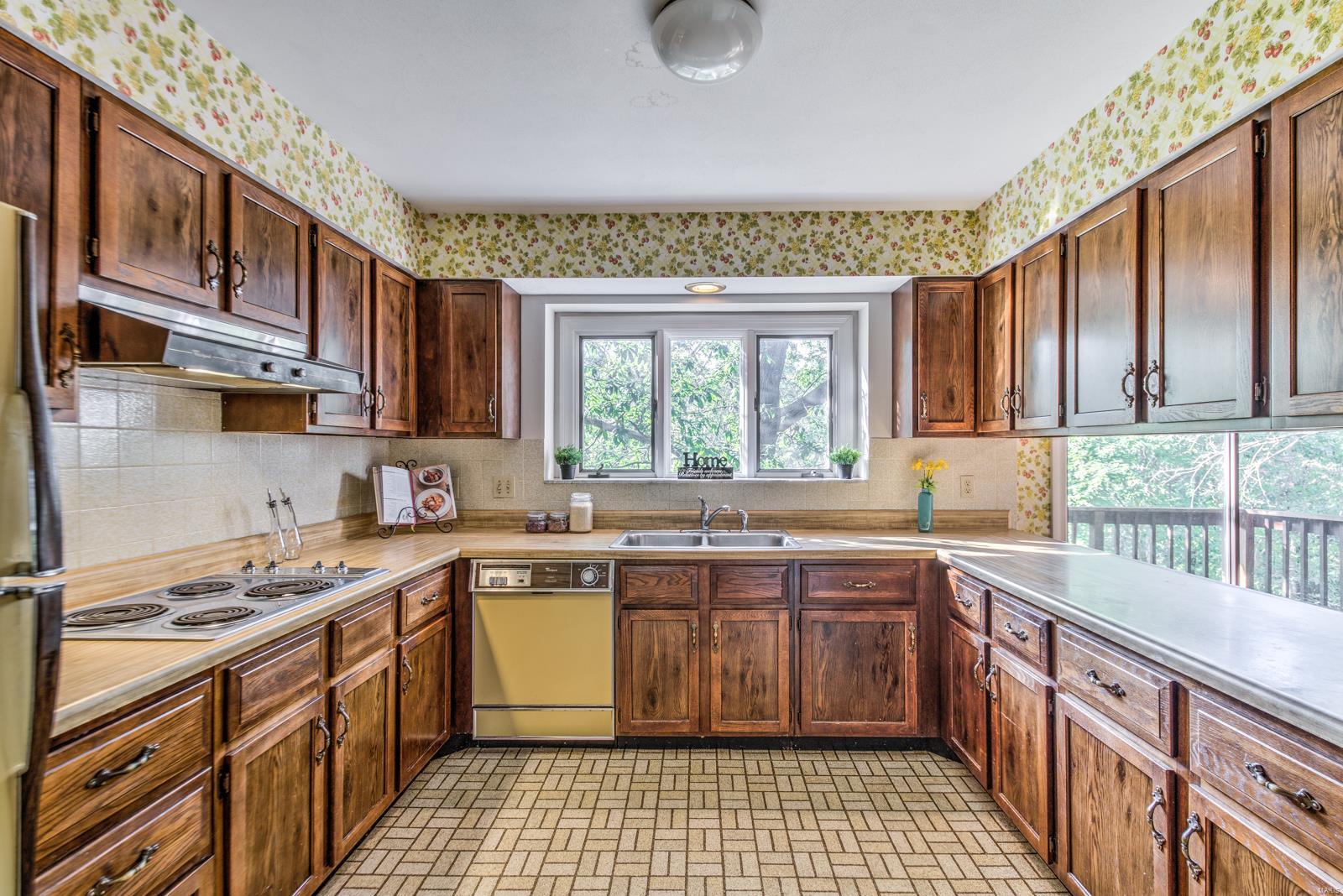 1964 Dougherty Ferry Road St. Louis, MO 63122 - Photo 13 of 36 Gallery Image 13