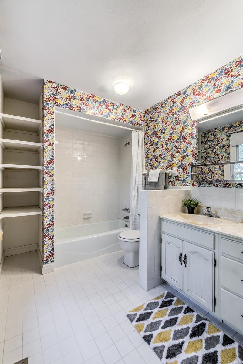 1964 Dougherty Ferry Road St. Louis, MO 63122 - Photo 19 of 36 Gallery Image 19