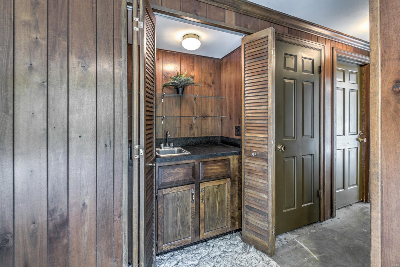 1964 Dougherty Ferry Road St. Louis, MO 63122 - Photo 28 of 36 Gallery Image 28
