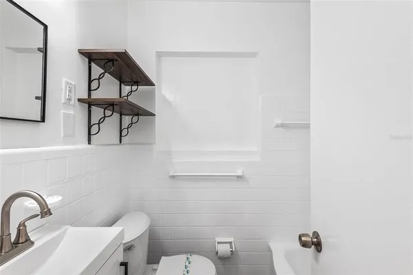 $2,375 | 1517 Gray Street South, St. Petersburg, FL 33707