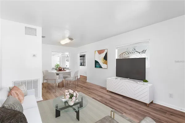 $2,375 | 1517 Gray Street South, St. Petersburg, FL 33707