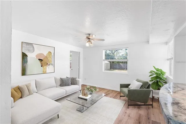 $2,575 | 1517 Gray Street South, St. Petersburg, FL 33707