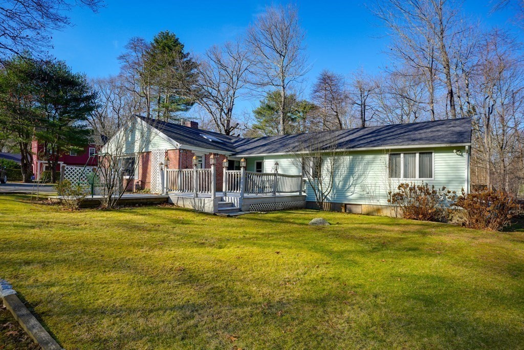 511 Maple Street Franklin, MA 02038 - Photo 1 of 27 Gallery Image 1