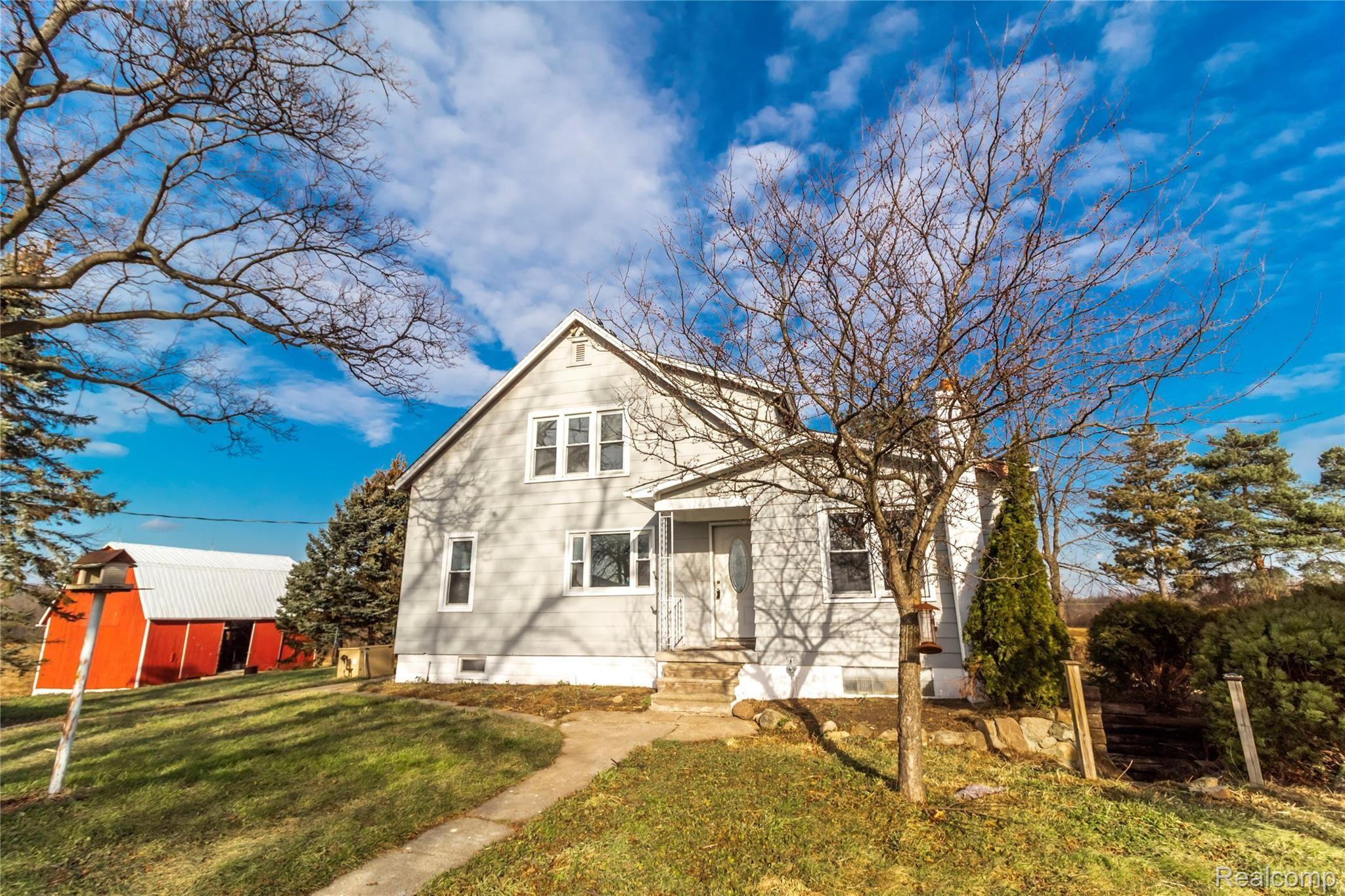 2600 South Elba Road Lapeer, MI 48446 - Photo 1 of 32 IMG_7459.jpg
