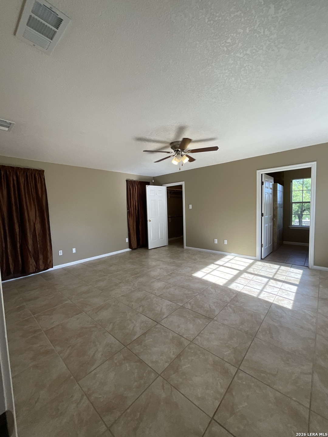 12010 Del Rio San Antonio, TX 78245 - Photo 14 of 44