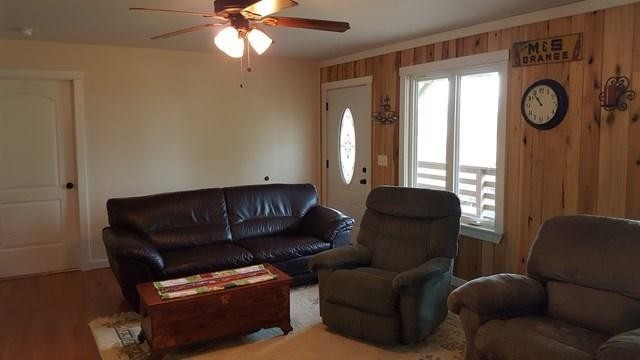 241 Seals Road Pikeville, TN 37367 - Photo 10 of 13 Gallery Image 10