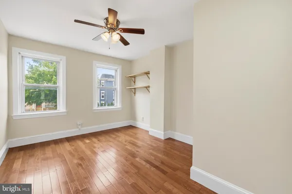 $2,500 | 925 8th Street Northeast, Washington, DC 20002