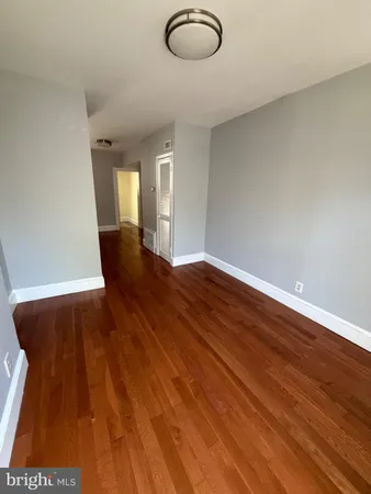 $2,500 | 925 8th Street Northeast, Washington, DC 20002