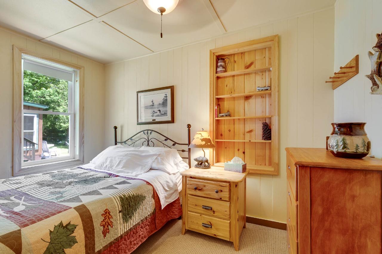 4946 Musky Point Road, Unit 2 Mercer, WI 54547 - Photo 4 of 10 Gallery Image 4