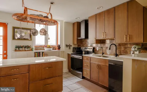 $769,000 | 705 Manton Street, Philadelphia, PA 19147
