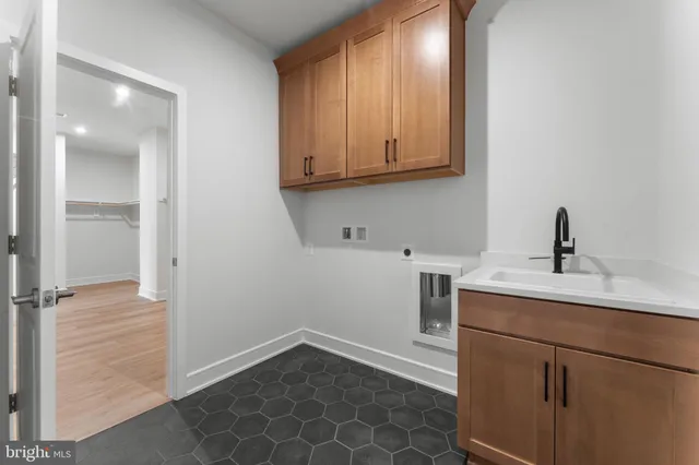 $1,499,990 | 14691 Fordson Court, Lovettsville, VA 20180