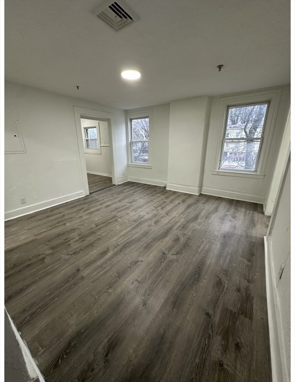 126 Lincoln Street, Unit 2R Worcester, MA 01605 - Photo 2 of 10