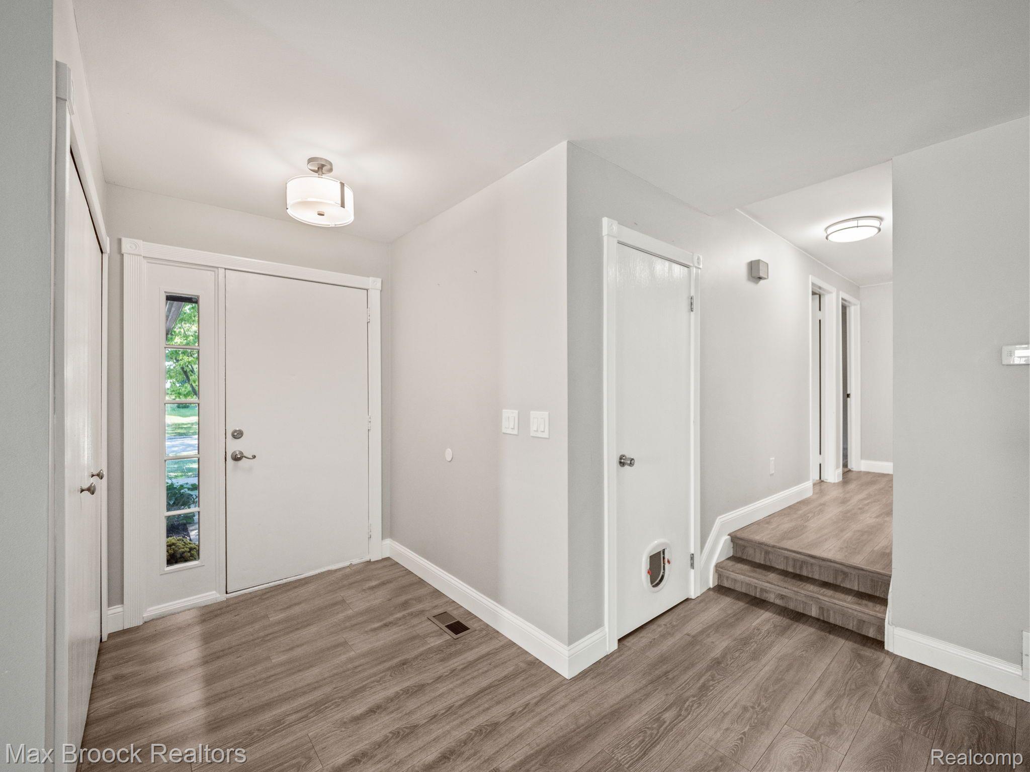 740 Dressler Lane Rochester, MI 48307 - Photo 6 of 30 Gallery Image 6
