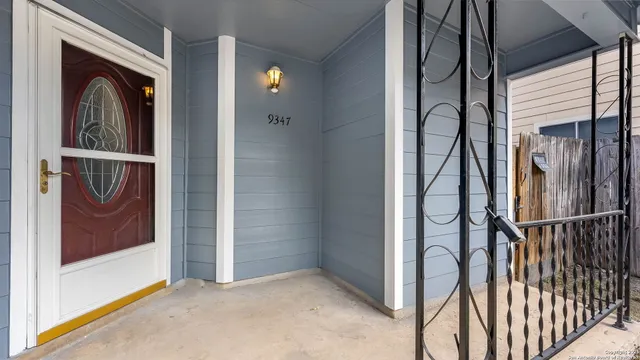 $1,900 | 9347 Lands Point Street, San Antonio, TX 78250