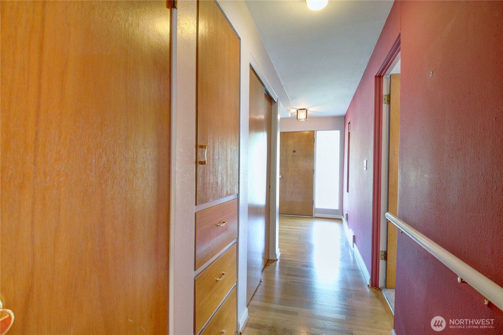 5121 West Highland Road Everett, WA 98203 - Photo 23 of 36 a view of hallway with wooden floor