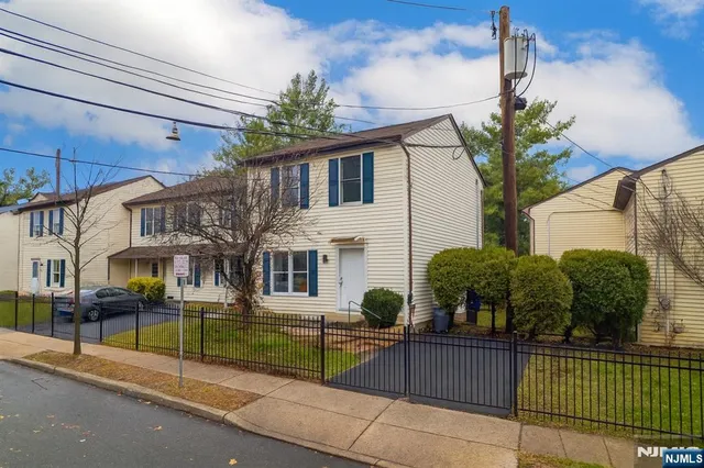 $360,000 | 71 16th Avenue, Unit 104, Newark, NJ 07103