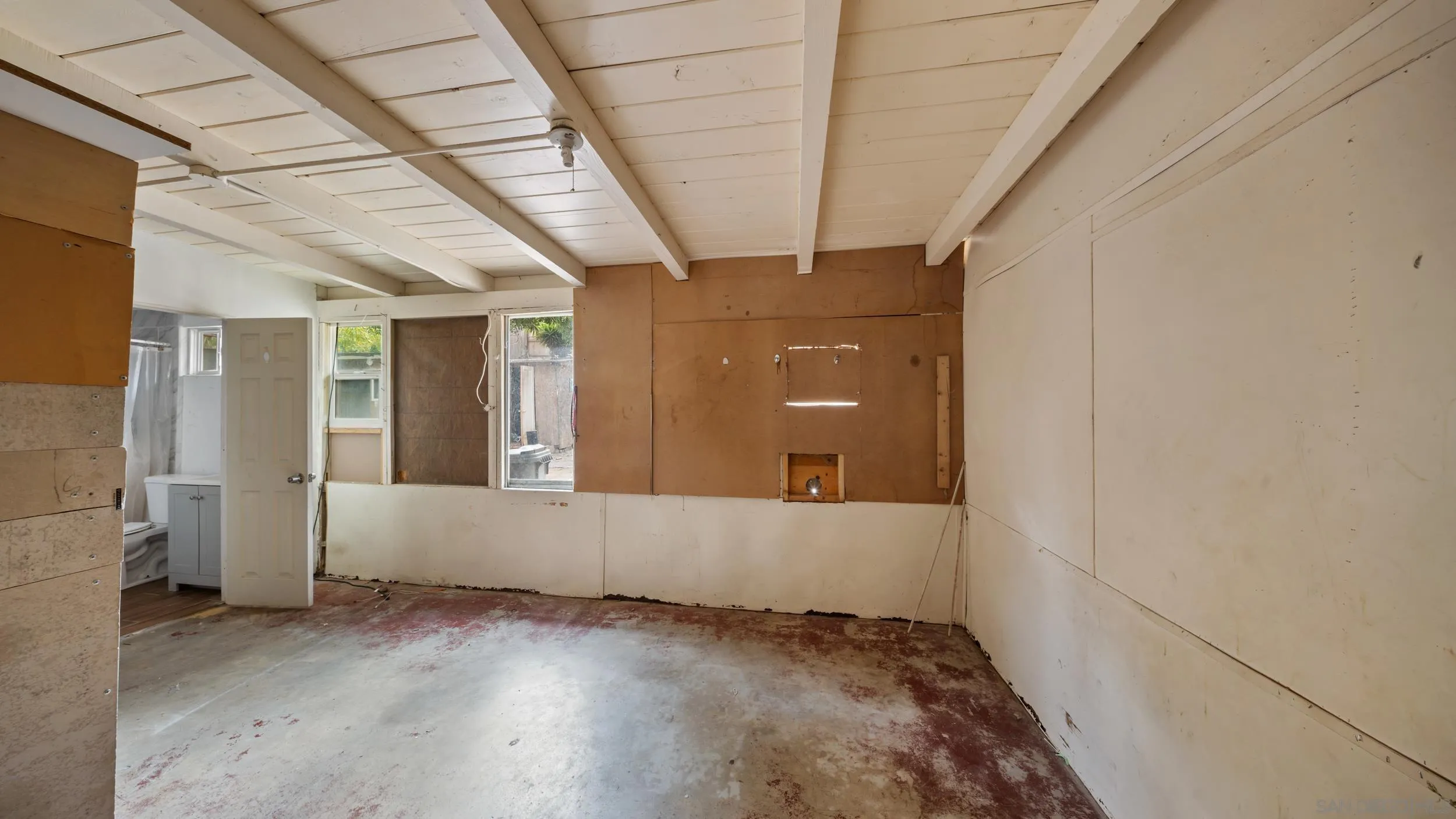 2839 Emerald Drive Oceanside, CA 92056 - Photo 29 of 32 a view of an empty room