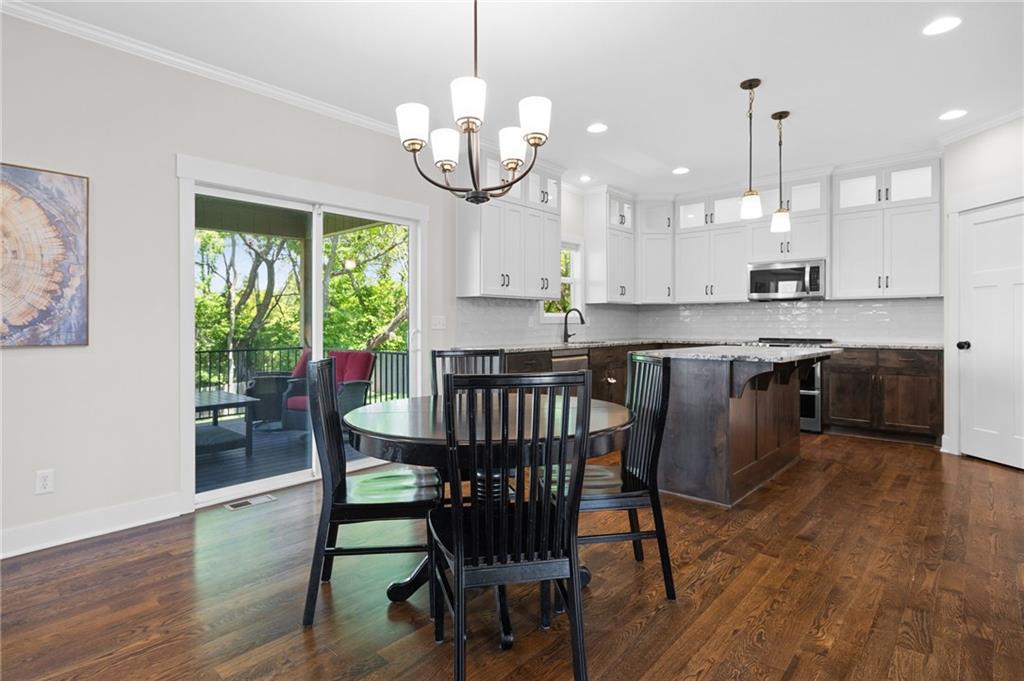 2362 Southwest River Trail Road Lee's Summit, MO 64082 - Photo 4 of 58