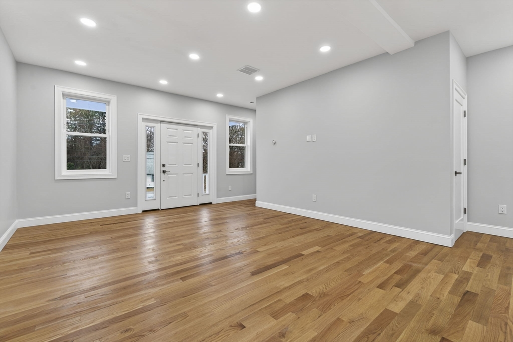 72 Westboro Road Grafton, MA 01536 - Photo 6 of 35