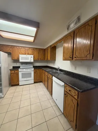 $1,525 | 520 South Greenfield Road, Unit 41, Mesa, AZ 85206