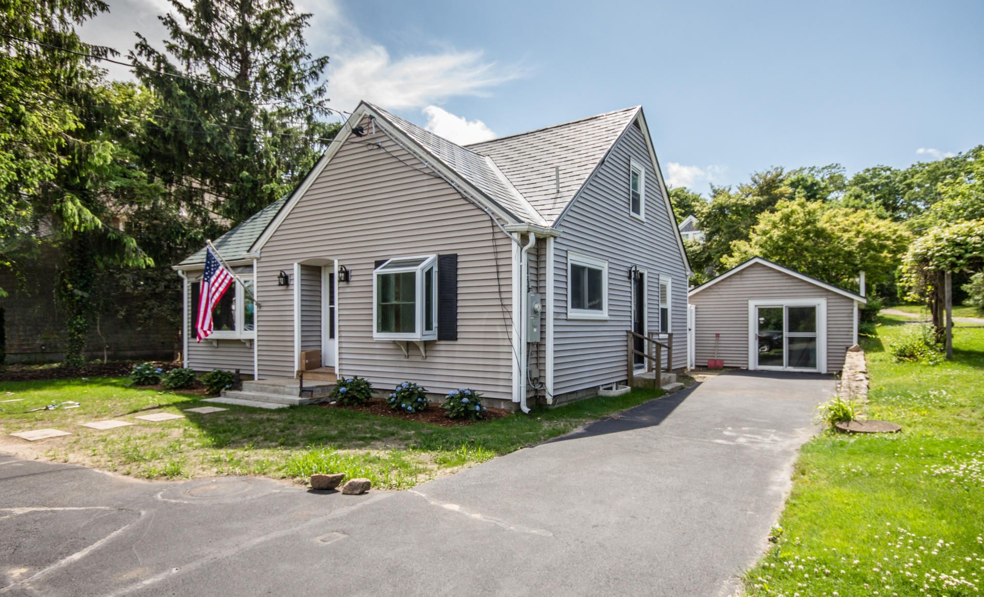 43 Edgartown Road Vineyard Haven, MA 02568 - Photo 1 of 28 43 Edgartown Road (2 of 3)