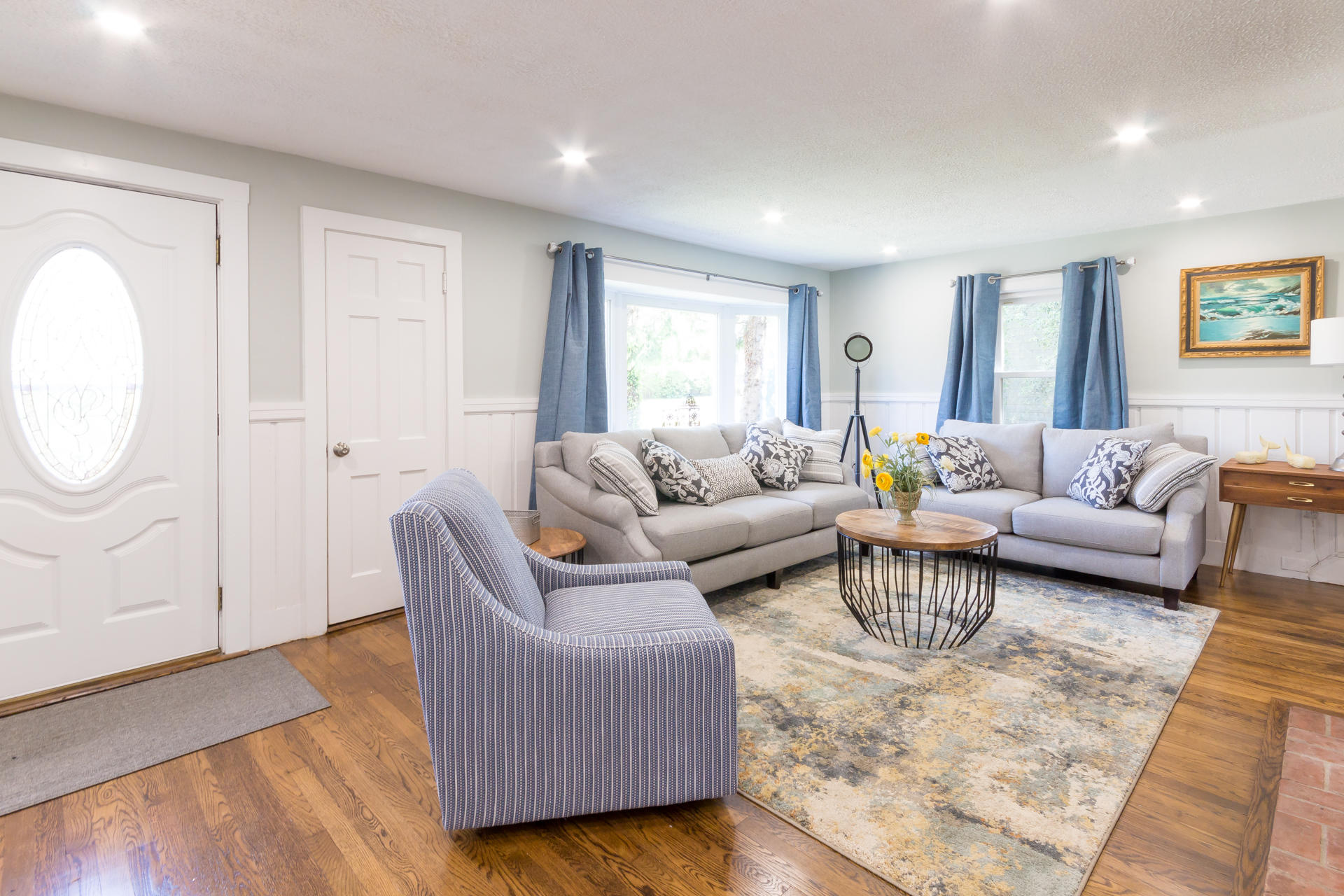 43 Edgartown Road Vineyard Haven, MA 02568 - Photo 2 of 28 43 Edgartown Road (12 of 28)