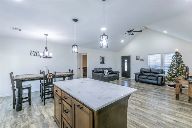 $385,000 | 319 West Weinberger Road, West, TX 76691